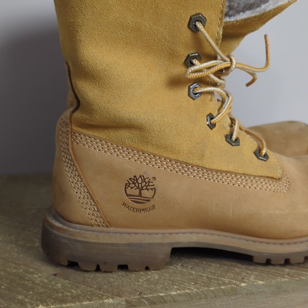 Timberlands teddy fleece roll down boots 7 - Picture 2 of 8
